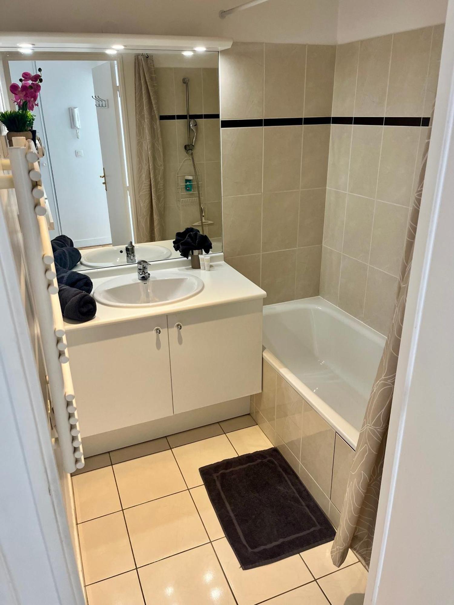 Appartement, Balcon, Parking, 5' Disneyland Montevrain Luaran gambar